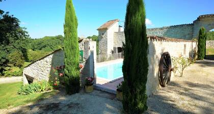 Gemütliches Haus in Lot mit Pool