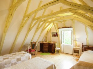 4 bedrooms, WiFi