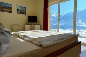 1 habitación, tabla de planchar con plancha y wifi gratis 