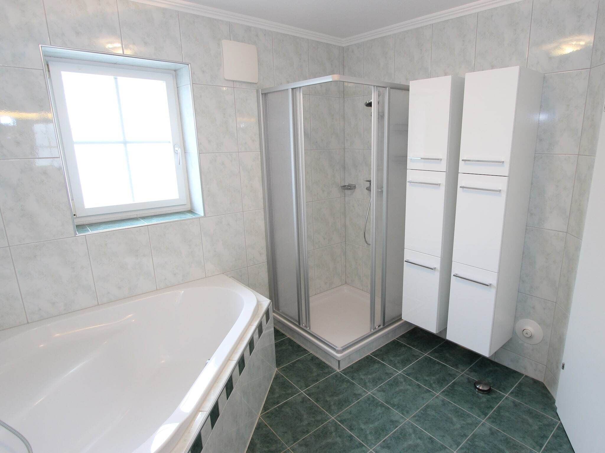 Bathtub