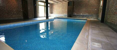 Piscine couverte