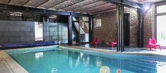 Maison de maître avec piscine, Néblon