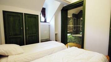 12 habitaciones y wifi