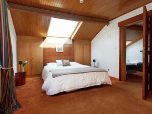 12 Schlafzimmer, WLAN