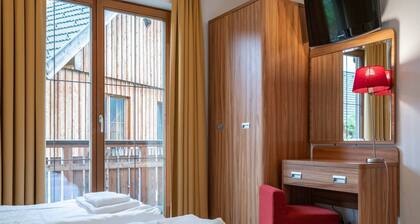 Cozy Apartment in Obertraun with Pool