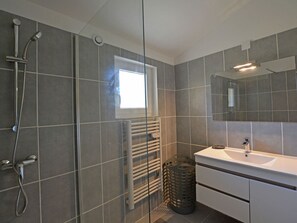 Dusj og håndklær