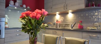 Pretty cottage with billart and 2 bathrooms