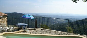 Hidden Retreat in Chassiers