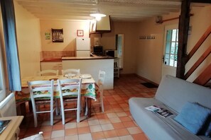 TV, fireplace, table tennis - Holiday Home in Quend-Plage near Forest (Quend-Plage)