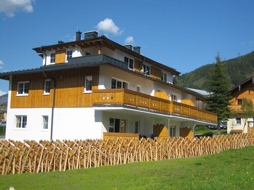 Apartment in Kaprun near Ski Lift