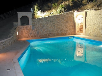 Holiday Home Swimming Pool