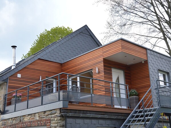 Exterior detail - A holiday home ideal for families and for discovering the Ardennes. (Waimes)