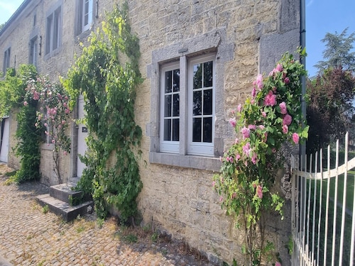 Großzügiges Ferienhaus in Forrières mit Sauna