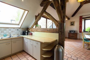 Micro-ondes, four, lave-vaisselle