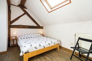 4 室のベッドルーム、WiFi