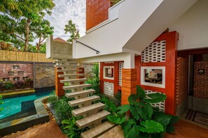 Outdoor pool - The Secret Corner Unique Residence (Siem Reap)