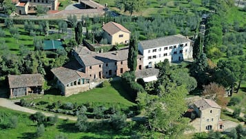Esterni