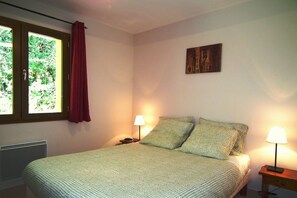 2 bedrooms, free WiFi, bed sheets