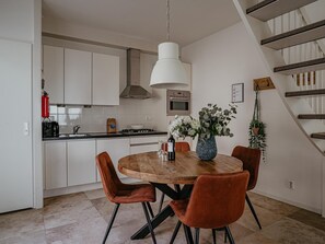 Dining - Apartment in Egmond with Stunning Sea Views (Egmond aan zee)