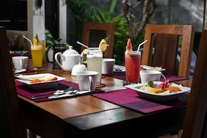 Desayuno completo incluido