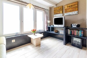 Smart TV, Netflix, streaming services