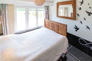 1 bedroom, soundproofing, free WiFi - Inviting Chalet in Westouter with Garden (Westouter)