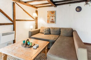 TV, DVD player, stereo