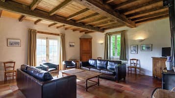 TV, DVD player, table tennis