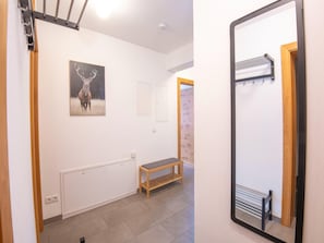 Interior - Beautiful apartment with terrace (Brixen im Thale)