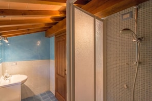Dusche, Bidet