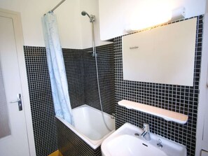 Kombination af bruser/badekar