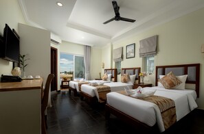 Ropa de cama de alta calidad y minibar 