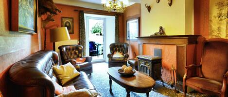 TV, DVD player, stereo