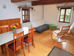 Televisión, chimenea