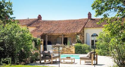 Holiday Home Saint-Laurent Pool & Garden