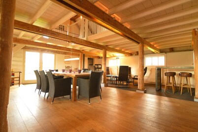 Farmhouse in Dalfsen near Forest Trails