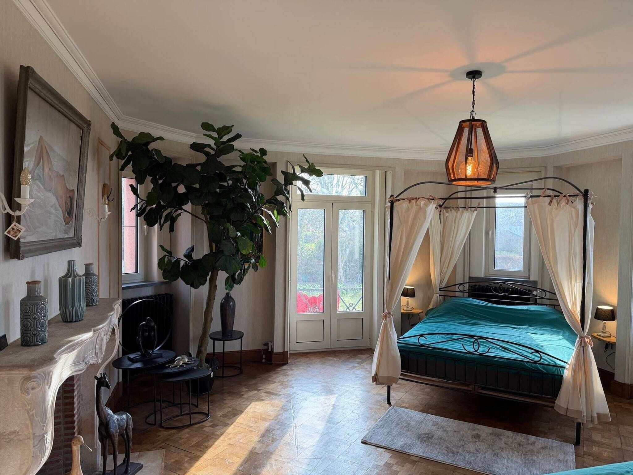 13 habitaciones y wifi 