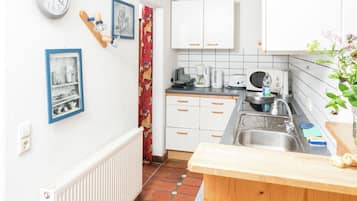 Refrigerador, microondas, horno y lavavajillas