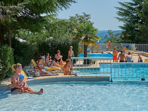Villa in Lanzac mit privatem Garten
