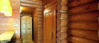 Chalet near Ski slopes in Worgl