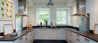 Modern luxe landhuis in hotelsfeer met
