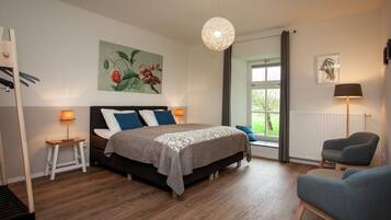 14 slaapkamers, een strijkplank/strijkijzer, wifi