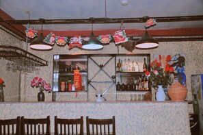 Bar (en el alojamiento)
