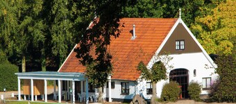 Chalet in den Niederlanden mit Garten