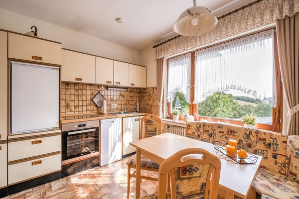 Frigorífic, microones, forn i placa de cuina