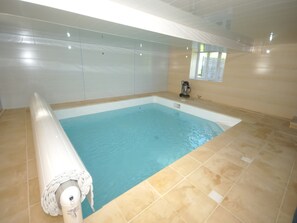 Indoor pool, a heated pool - Holiday Home in Vignol with Heated Pool (Vignol)