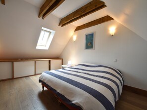 7 bedrooms