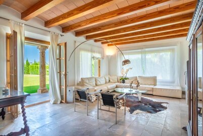 Villa in Mallorca with Event Space & Chill Out