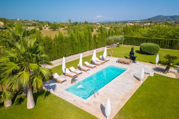 Schwimmbad des Ferienhauses