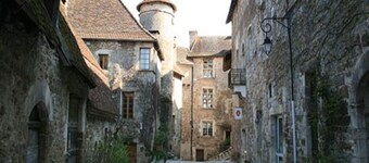 Castle near Agen with Shared Pool